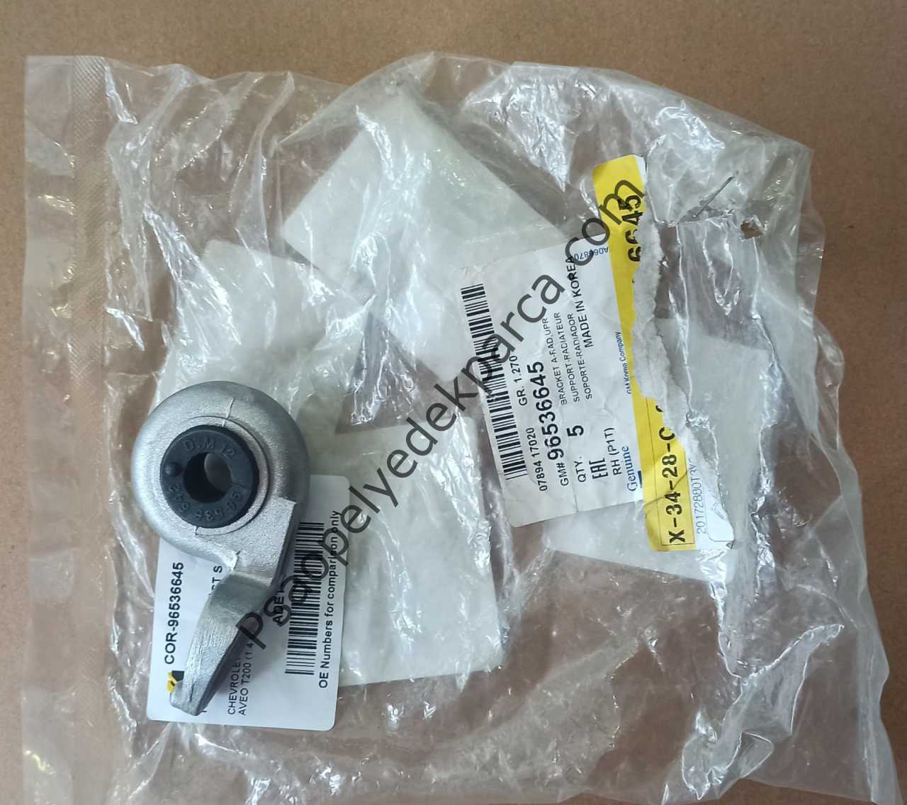 Chevrolet Kalos Sağ Üst Radyatör Ayağı Gm Marka 96536645