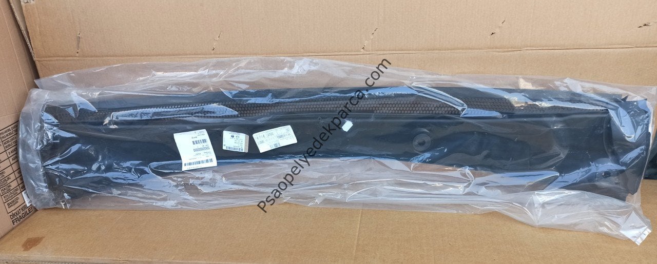 Opel  Crossland X Cam Onu Izgarası /Yağmur Oluk  Izgarası/ Ön Cam Su Deflektörü  Orjinal  YQ00572480