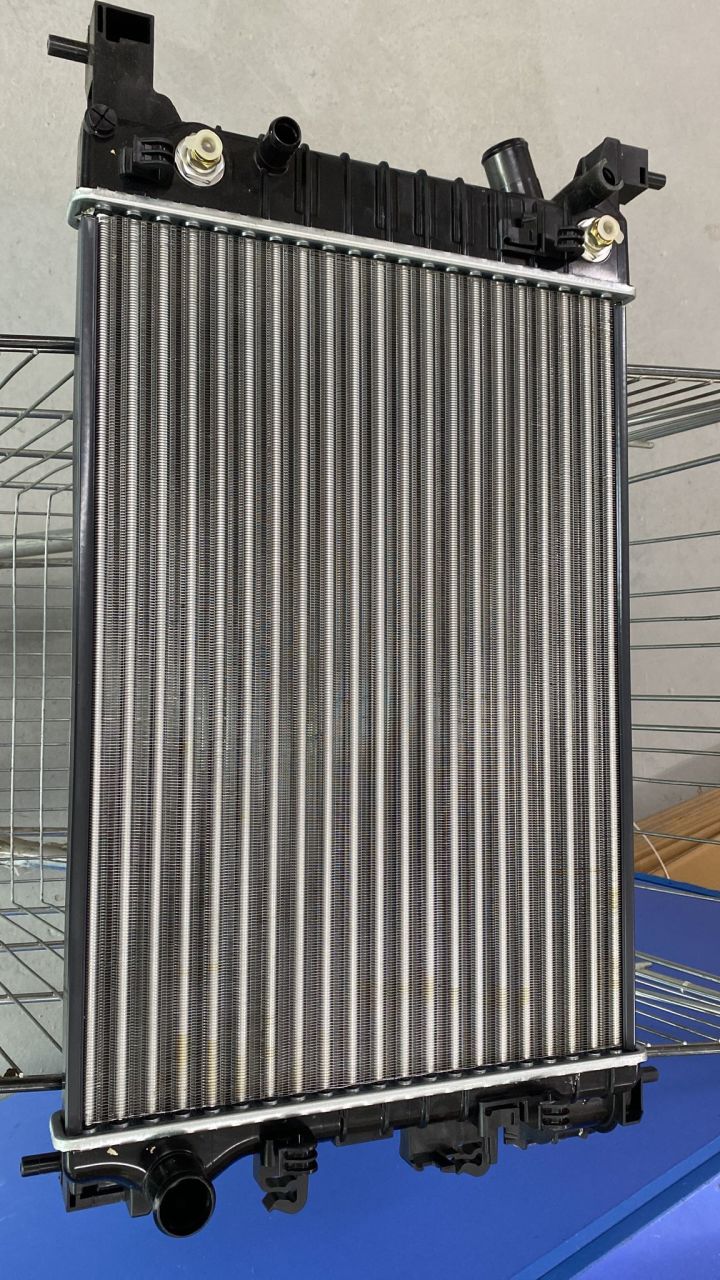 Chevrolet  T300 1.2 / 1.4 16V Otomatik Su Radyatörü 95460092