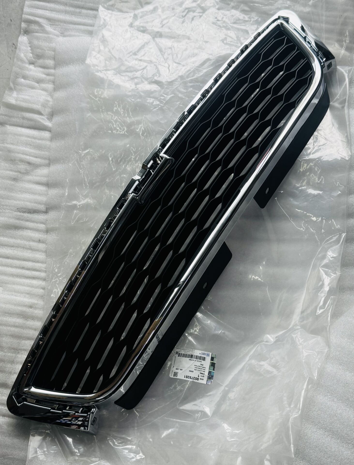 Chevrolet Captiva C140 2012– Ön Panjur Üst