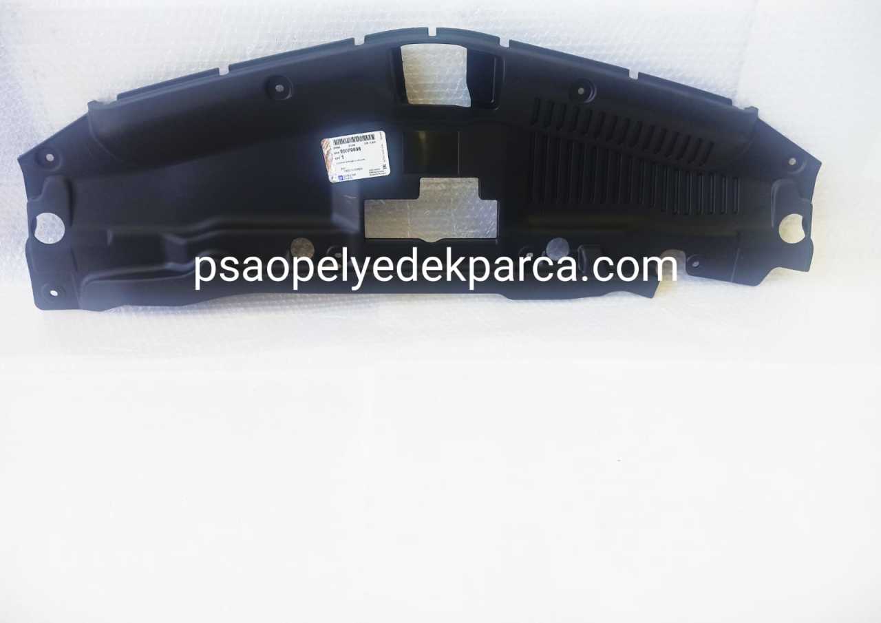 Opel Mokka  Ön Panel Üstü Plastiği İthal Ürün  95079808