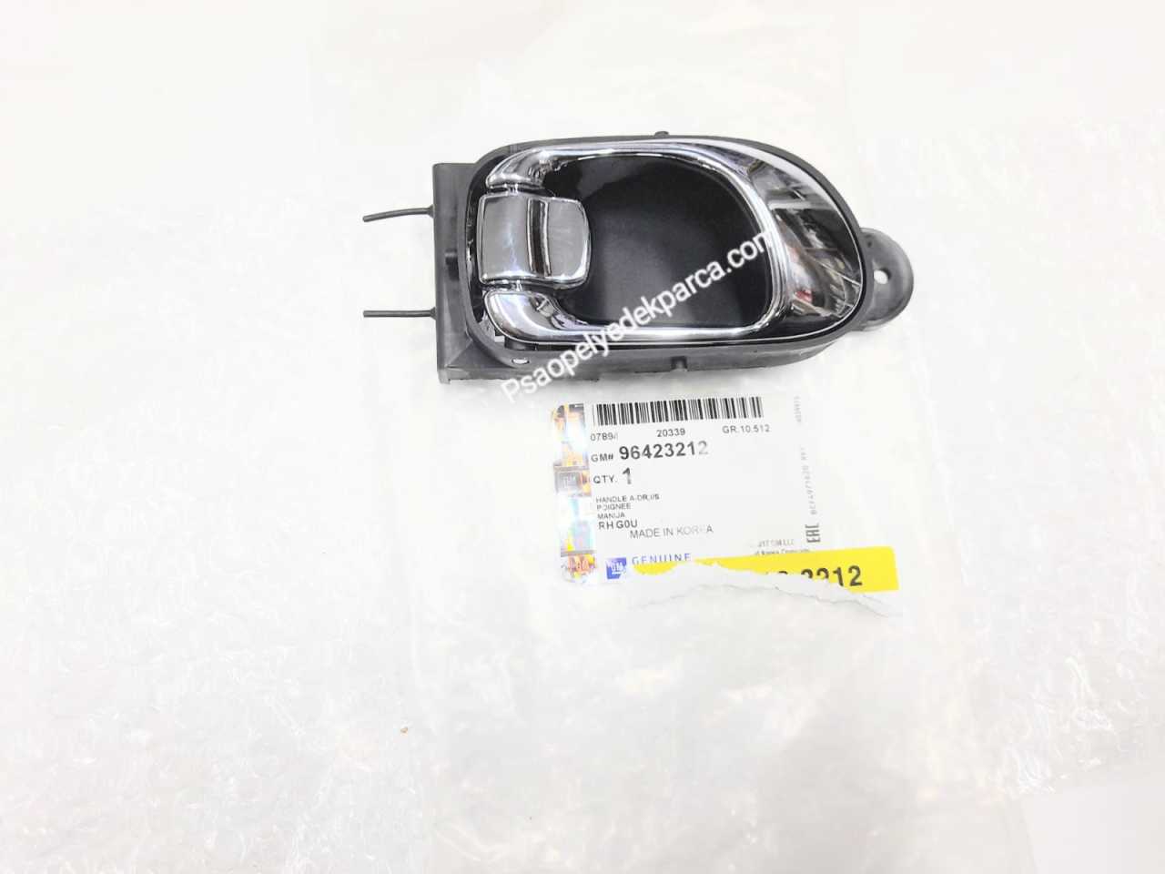 Chevrolet Rezzo Sağ Ön İç Açma Kolu Kromlu