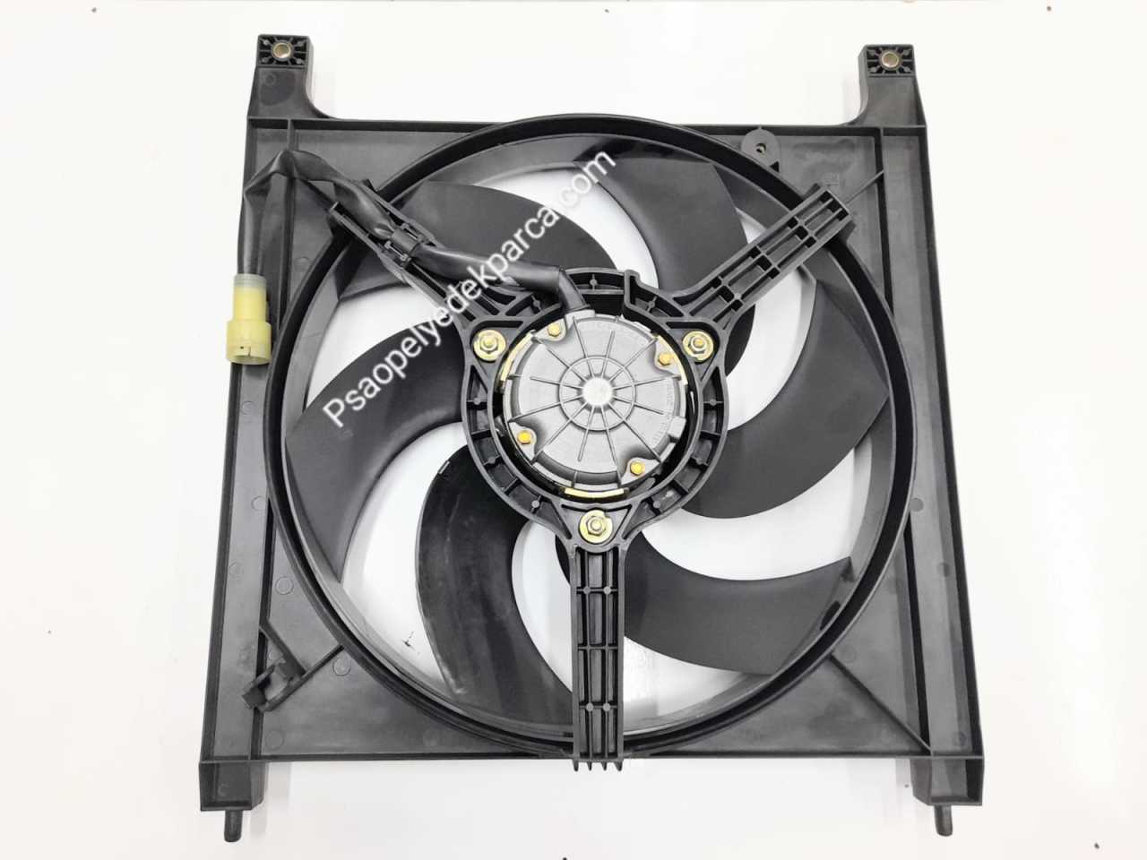 Opel Frontera A Fan Motoru X20SE-X22XE