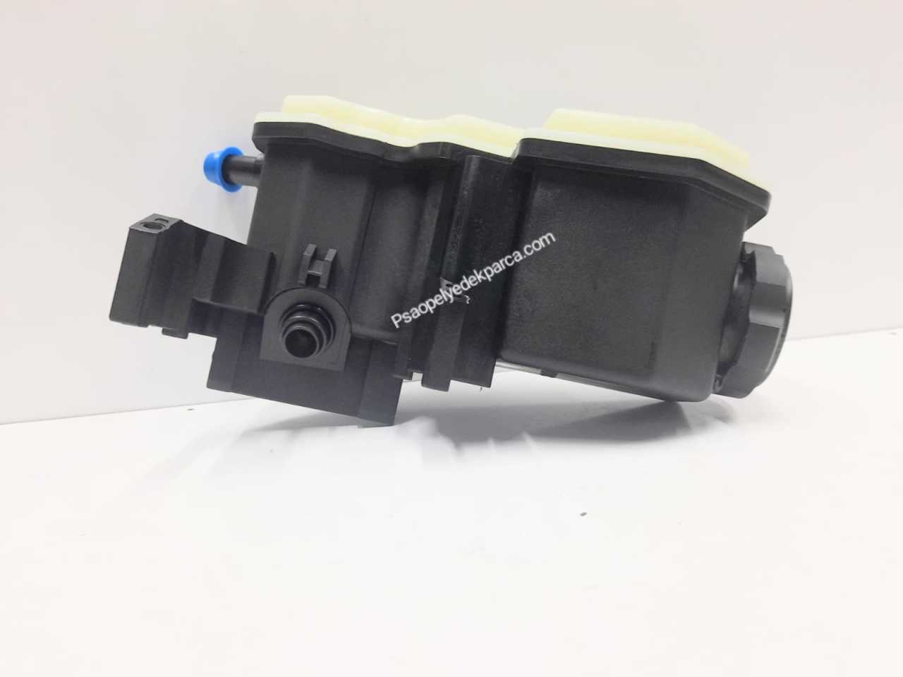 Opel Vectra B Hidrolik Direksiyon Yağ Haznesi 2,0 İthal Ürün 948170