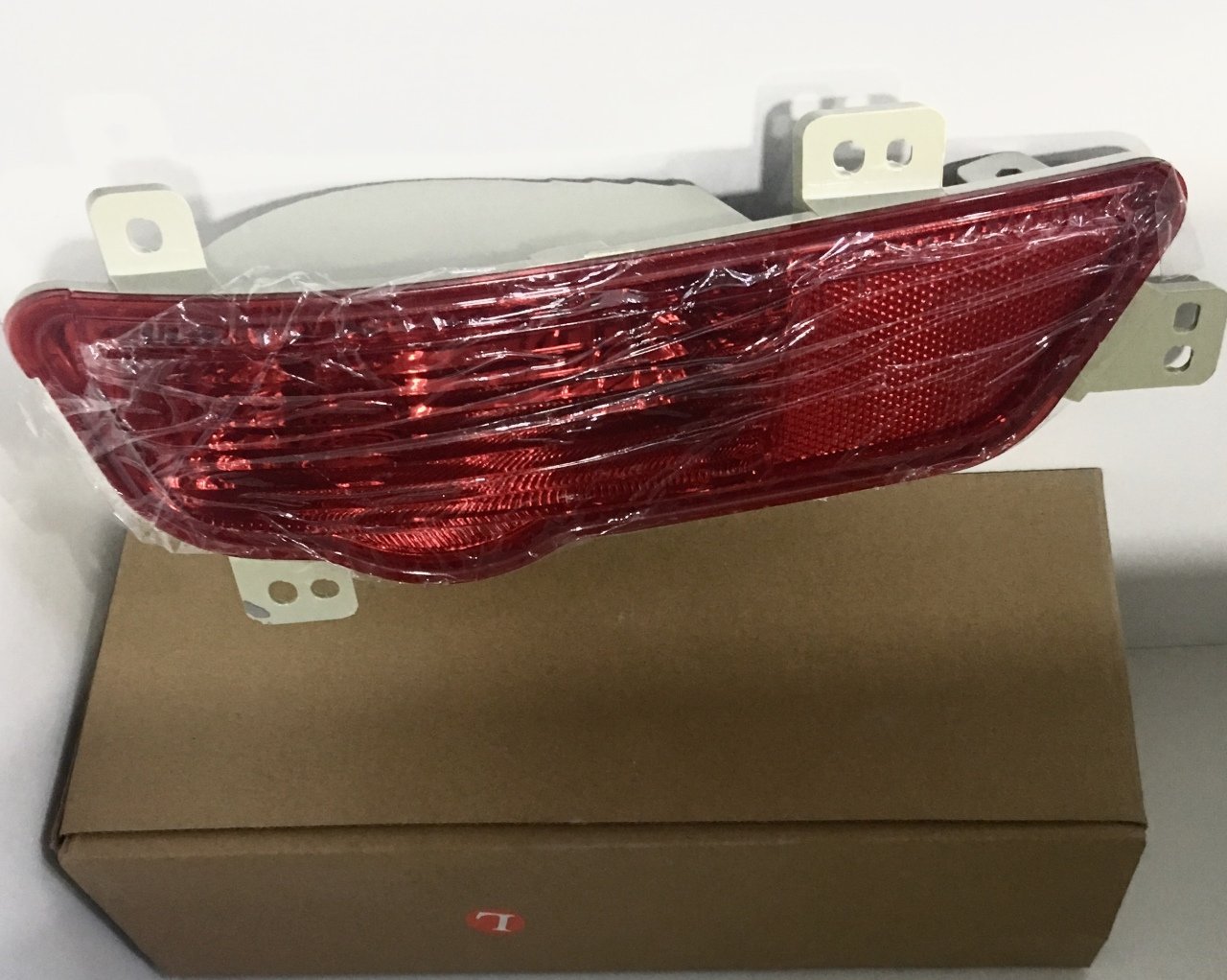 Chevrolet Cruce Hb Kasa Arka Tampon Sol Reflektör (Kedi Gözü Sol Taraf)
