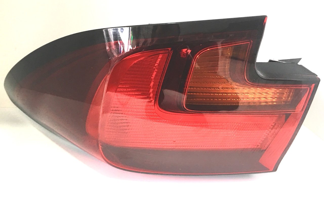 Opel Astra K Dıs Çamurluk Üzeri Sağ Arka Stop Lambası  Ledli
